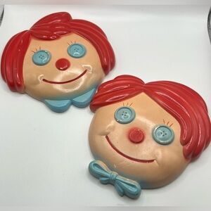 1976 Raggedy Anne and Andy Wall Plaques